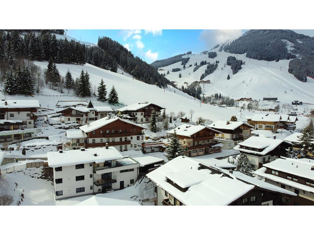 Ferienwohnungen Falkenstein Hinterglemm Saalbach-Hinterglemm Rum bild